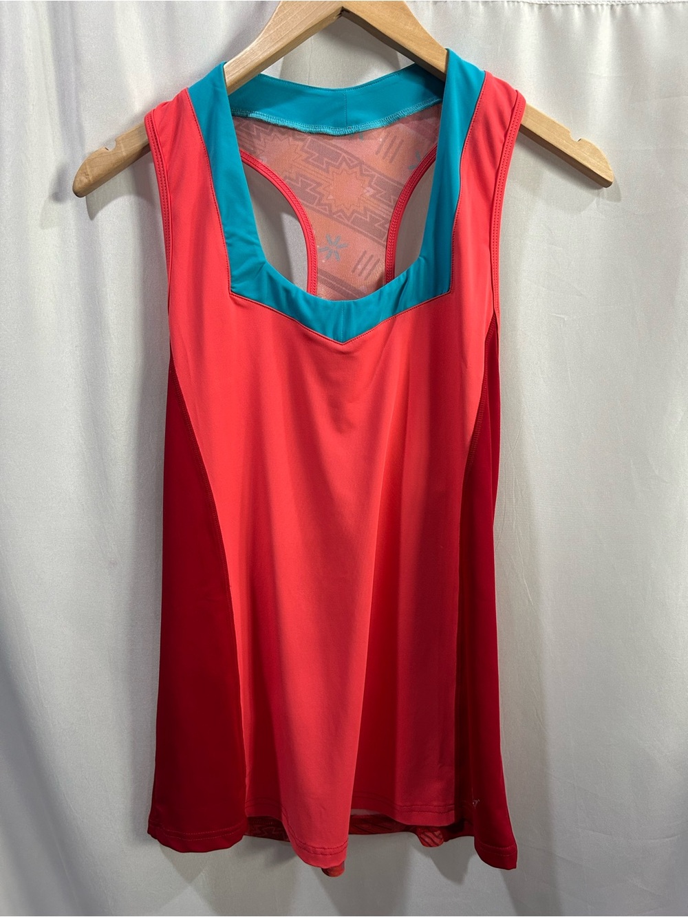LN Crowned Athletics Princess Moana Flow Tank